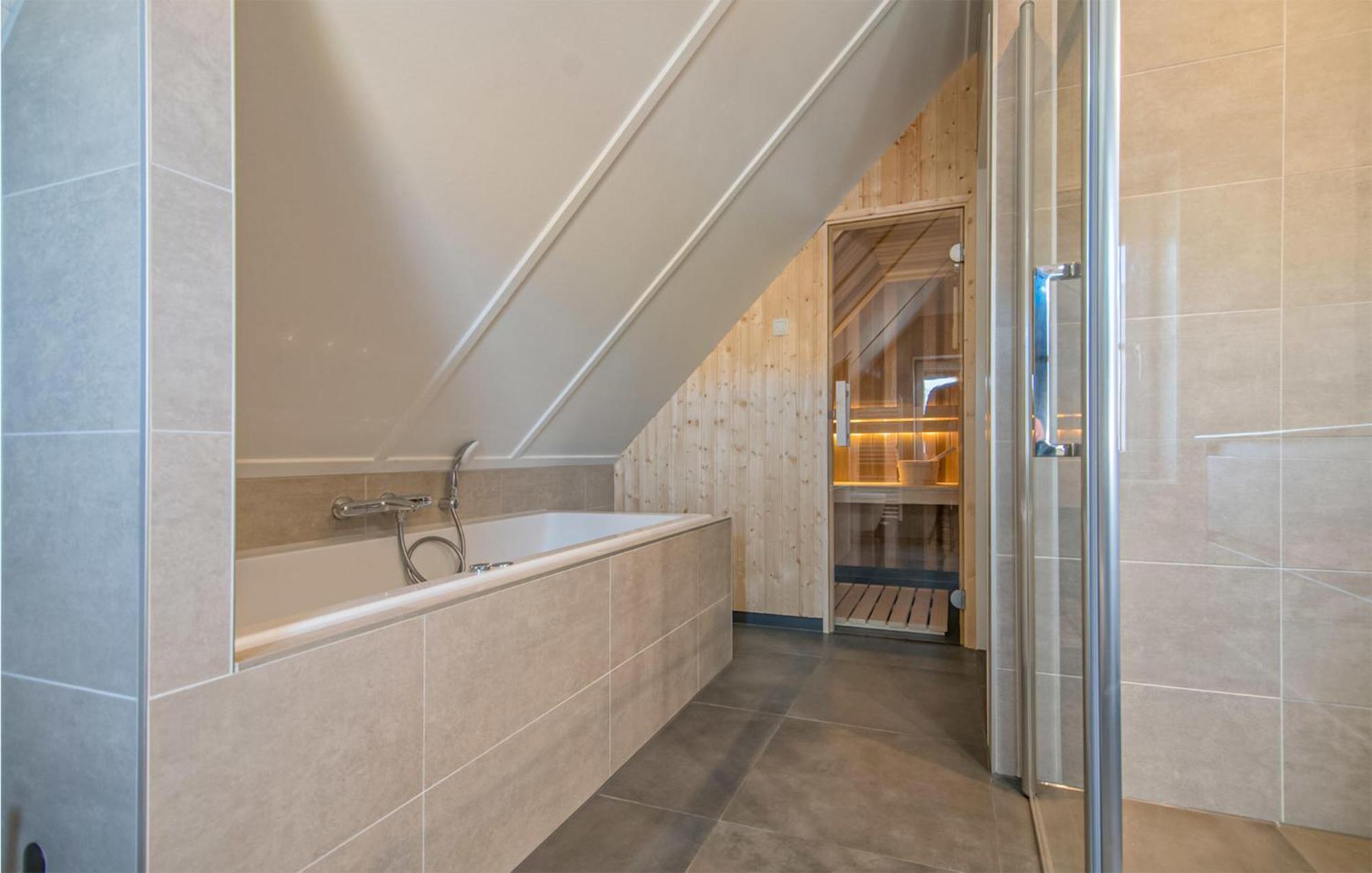 Cozy Home In Den Ham With Kitchen Extérieur photo
